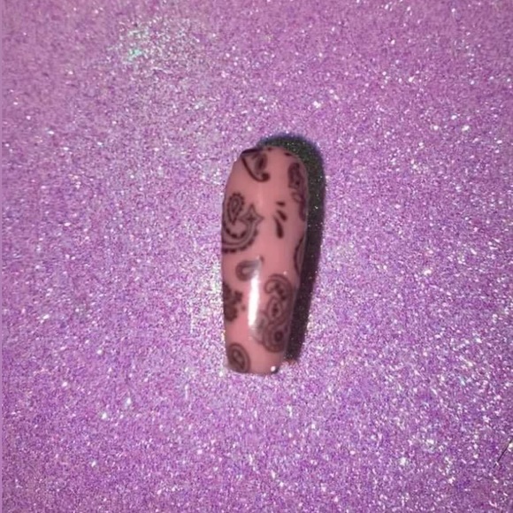 2 sheets Clear bandana nail decals | Wholesale !! - Picture 4 of 5